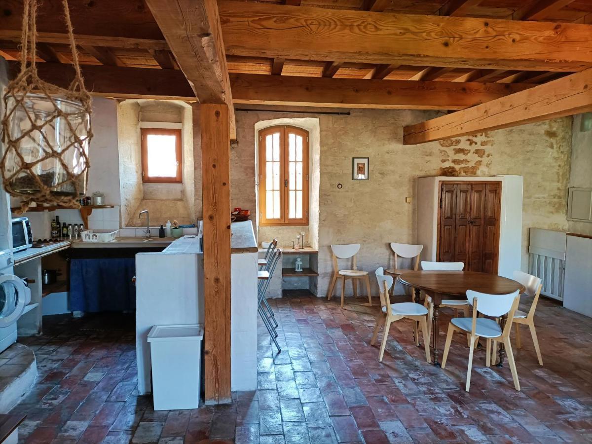Maison Atypique Coeur De Village Historique Villeneuve-les-Avignon Ngoại thất bức ảnh
