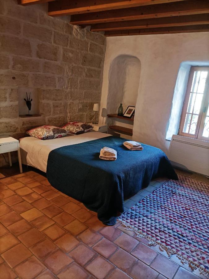 Maison Atypique Coeur De Village Historique Villeneuve-les-Avignon Ngoại thất bức ảnh
