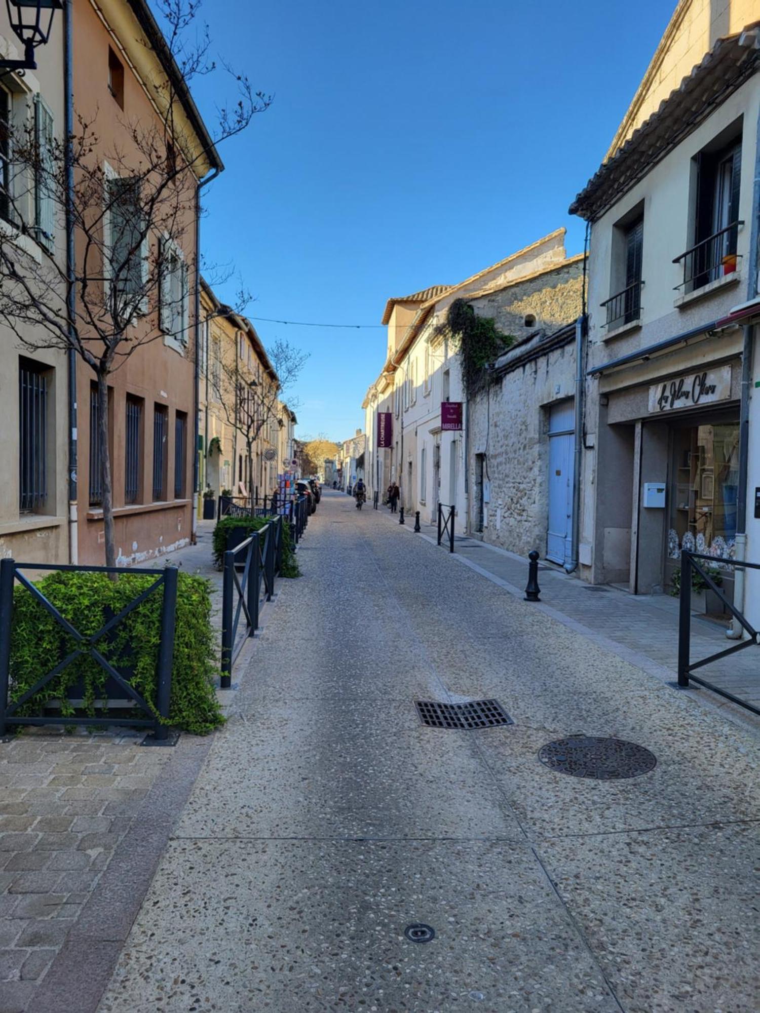 Maison Atypique Coeur De Village Historique Villeneuve-les-Avignon Ngoại thất bức ảnh