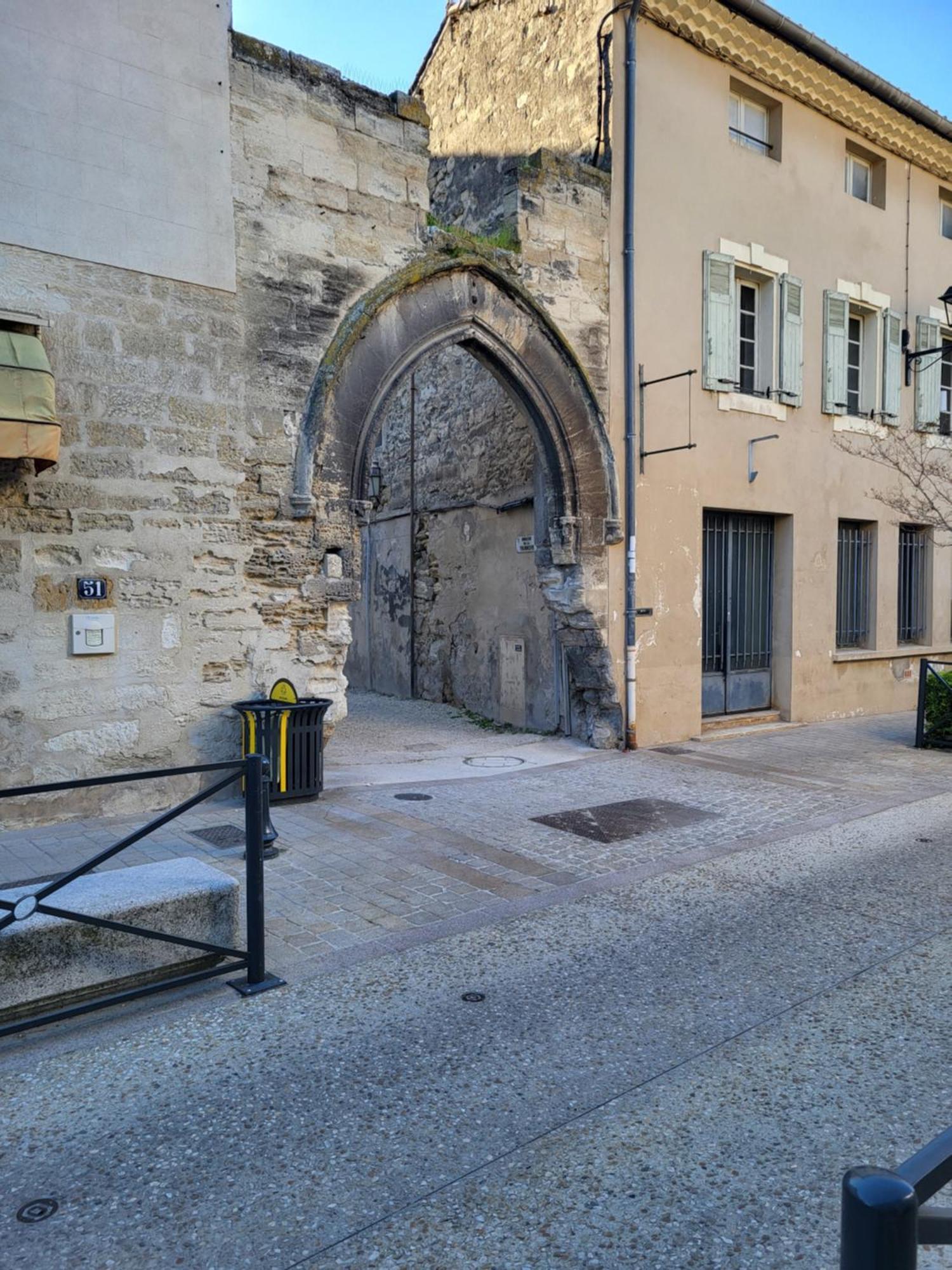 Maison Atypique Coeur De Village Historique Villeneuve-les-Avignon Ngoại thất bức ảnh